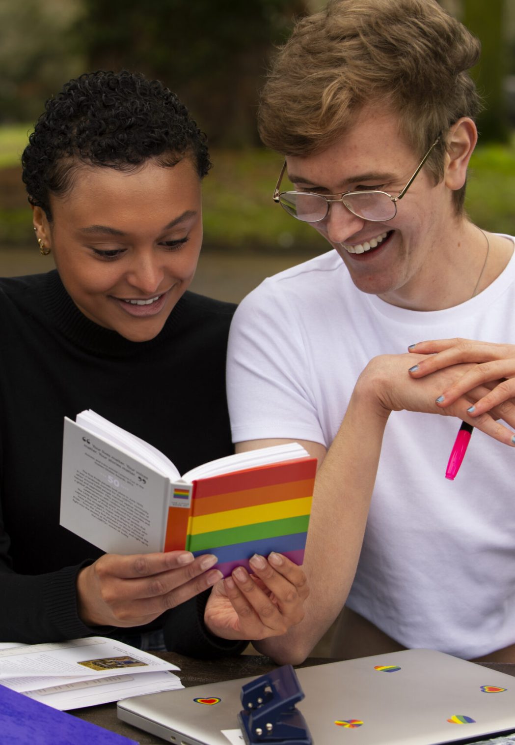 medium-shot-queer-students-outdoors